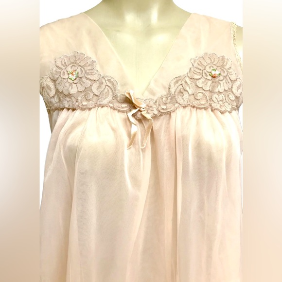 Vintage Avian Peach Nightgown Size Small - Picture 3 of 6